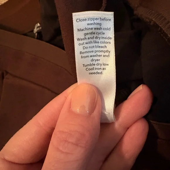 Athleta Venice Heathered Pintuck Chocolate Brown Pants - Picture 9 of 9